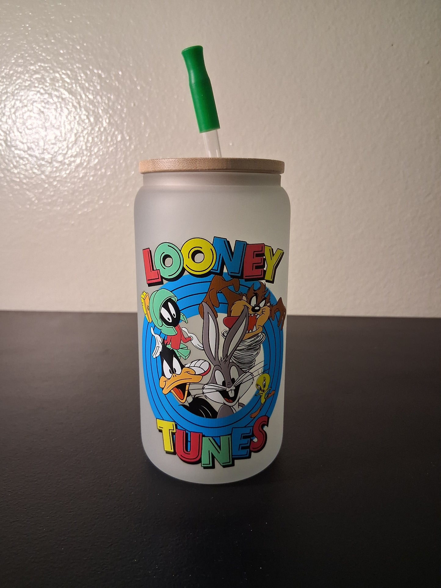 Looney Tunes Green Frosted Tumbler